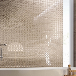 Suprema Wall
