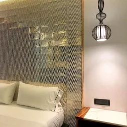 Deluxe