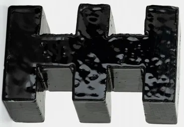 Декоративный элемент Mutina Brac Nero Ndb03 13x21,7 глянцевый