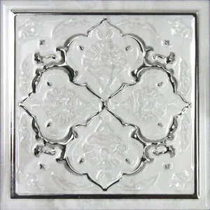 Декоративный элемент Monopole Petra Armonia Silver C 15x15 глянцевый