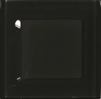V305D0 Square Colors Black